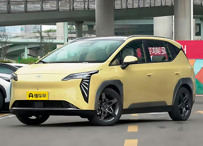 Изображение Электрический кроссовер Umo 5 встал на конвейер завода «Москвич»