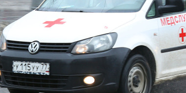 Провалившихся под лёд на Байкале женщину и ребёнка спасли полицейские