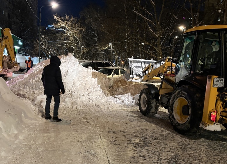 Снег убрали, но не везде: как Москва пережила рекордную по осадкам зиму