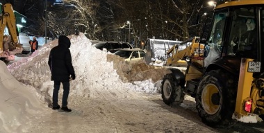 Снег убрали, но не везде: как Москва пережила рекордную по осадкам зиму