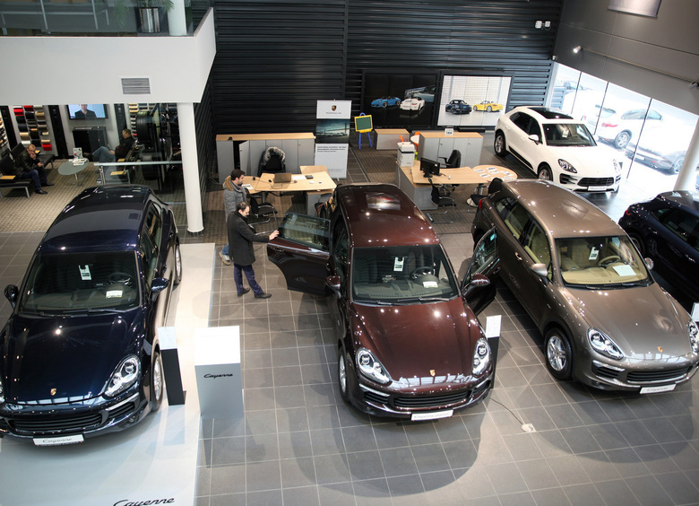 Изображение Челябинец лишился автомобиля и трёх миллионов из-за мошенников