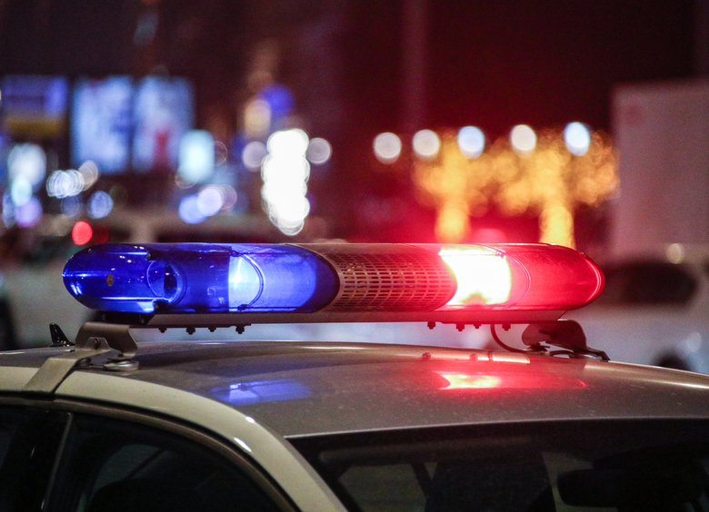 Изображение В Красноярске пьяный водитель врезался в ломбард при побеге от полиции