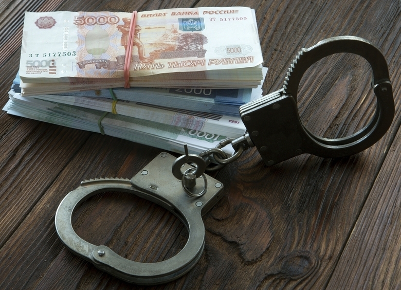 Изображение В Сургуте осудили сотрудника автосалона, который продавал машины «мимо кассы»