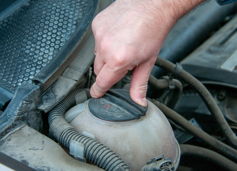 Изображение Пробило прокладку ГБЦ: как определить неисправность вовремя