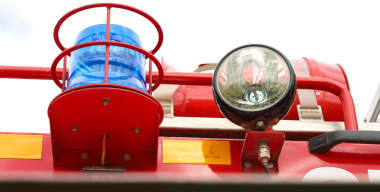 Маршрутка врезалась в машину пожарных на востоке Москвы