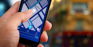 Кировчанка нашла под рамкой госномера авто GPS-трекер, который подложил бывший