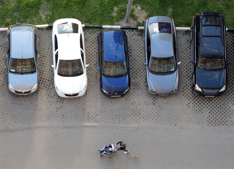 Изображение Эксперт разъяснила права владельцев жилья на парковку у дома