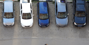 Эксперт разъяснила права владельцев жилья на парковку у дома