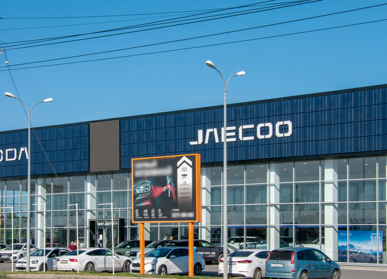 Изображение Полдюжины брендов в России переписали в феврале цены на новые машины