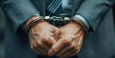 Эксперта-криминалиста подозревают в разбое и угоне