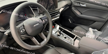 Впервые опубликованы «шпионские» фото салона обновленного Haval Jolion