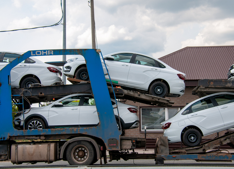 Изображение Зарубежные поставки легковых автомобилей в Россию выросли на 35%