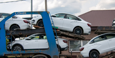 Зарубежные поставки легковых автомобилей в Россию выросли на 35%
