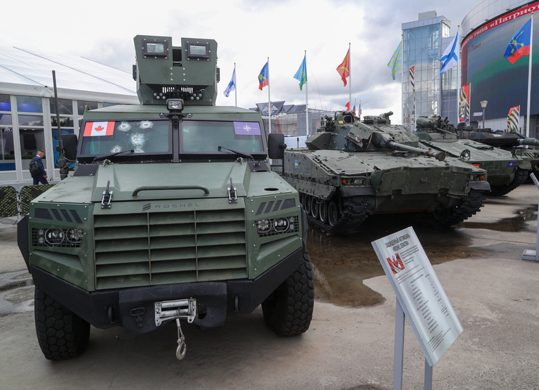 Иду на рекорд: Канада отправит на Украину сотни новых броневиков