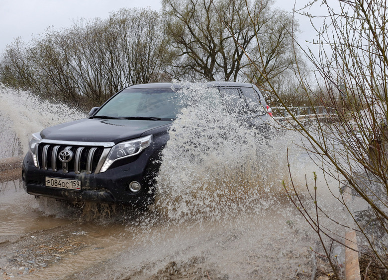 Талая вода: чем опасны для автомобиля первые дни весны