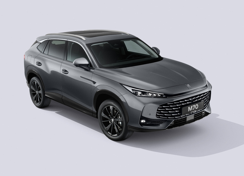 Дубль два: первый тест-драйв кроссовера «Москвич М70»