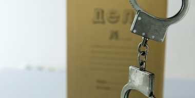 Бывшего топ-менеджера отправили в СИЗО за продажу Infiniti коллеге за 1 рубль