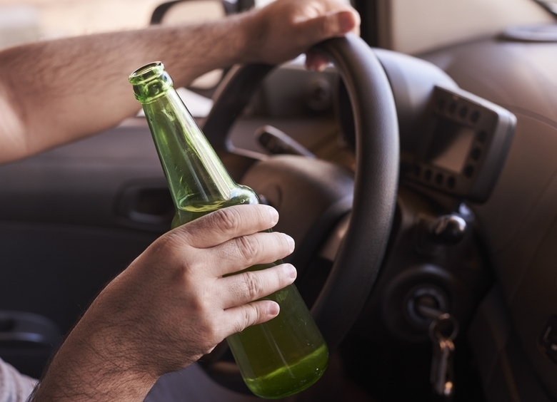 Изображение «Пьяная» поездка за цветами привела кузбассовца на скамью подсудимых