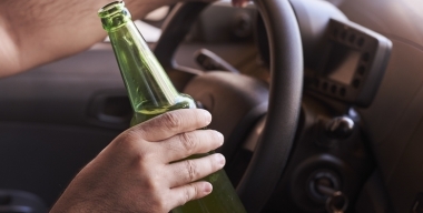 «Пьяная» поездка за цветами привела кузбассовца на скамью подсудимых