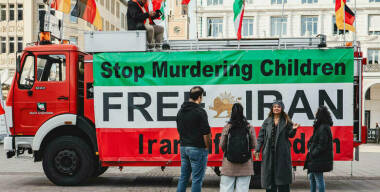 Более 1500 водителей фур из России застряли на Ближнем Востоке