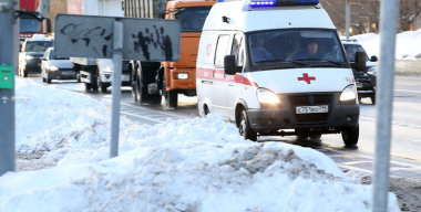 Водитель при развороте с обочины спровоцировал ДТП с пострадавшей