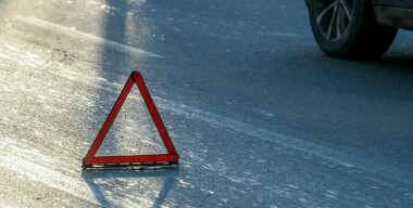 В Ставропольском крае водитель сбил женщину, попав в ДТП с автобусом