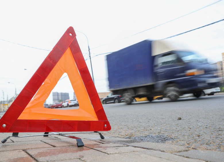 Изображение В Ленобласти на трассе легковушка вылетела на встречку и врезалась в автобус