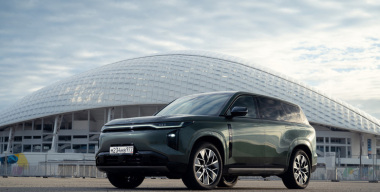 Сложносочиненное предложение: тест-драйв гибридного кроссовера GAC S7