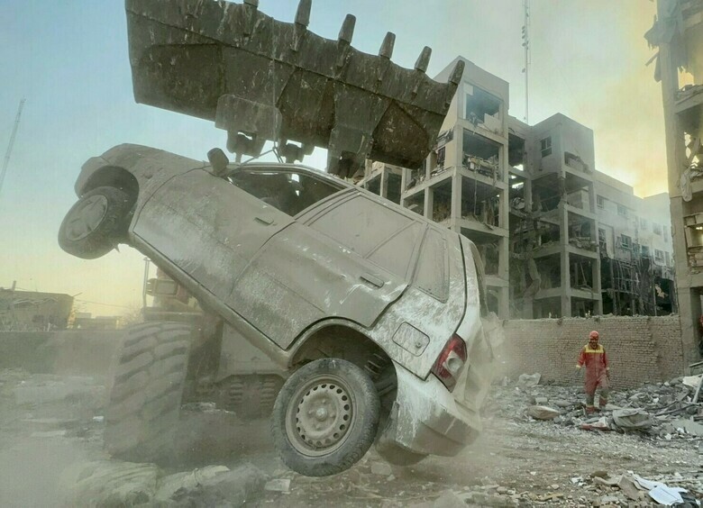 Под залпы орудий: «серые» авто доедут из Персидского залива до России в любом случае