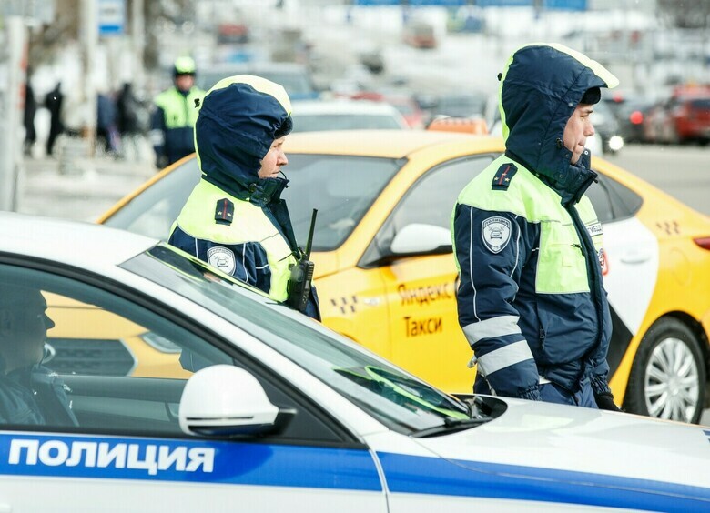 Изображение Дебошир напал с кулаками на немого таксиста в центре Москвы