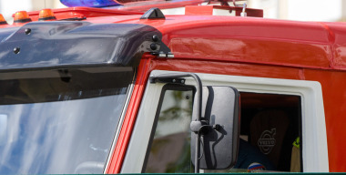 В Новокузнецке женщина подожгла полицейский автомобиль