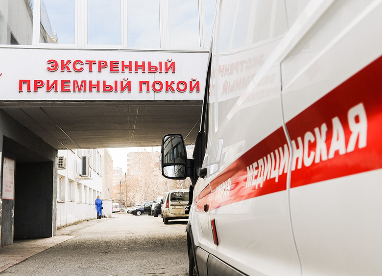 Изображение Ремонт машины в гараже едва не стоил юноше жизни