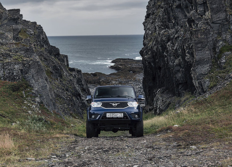 Изображение Бензиновый УАЗ «Патриот» получит 6-ступенчатую «механику»