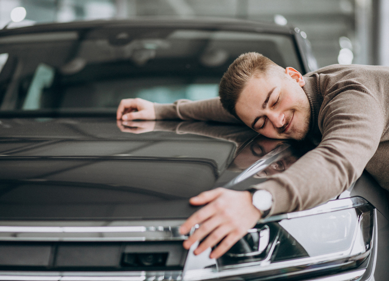 Купить по доверке: в Россию вернулась мода на оформление машины через нотариуса