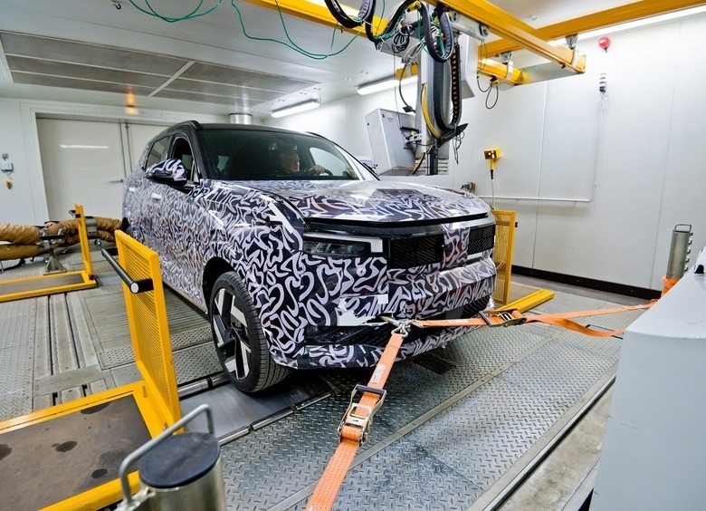 Изображение Кроссовер LADA Azimut получит моторы экологического класса «Евро-6»