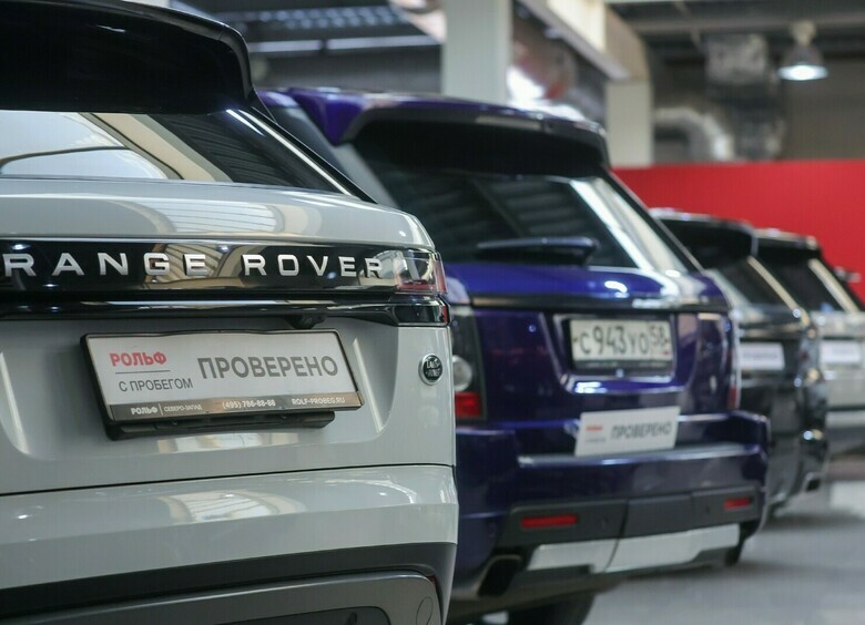 Изображение В Россию завезли 2 млн легковушек глобальных брендов с марта 2022 года