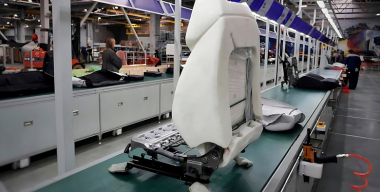 Пикапы Sollers ST6 и ST8 обзавелись отечественными сидениями