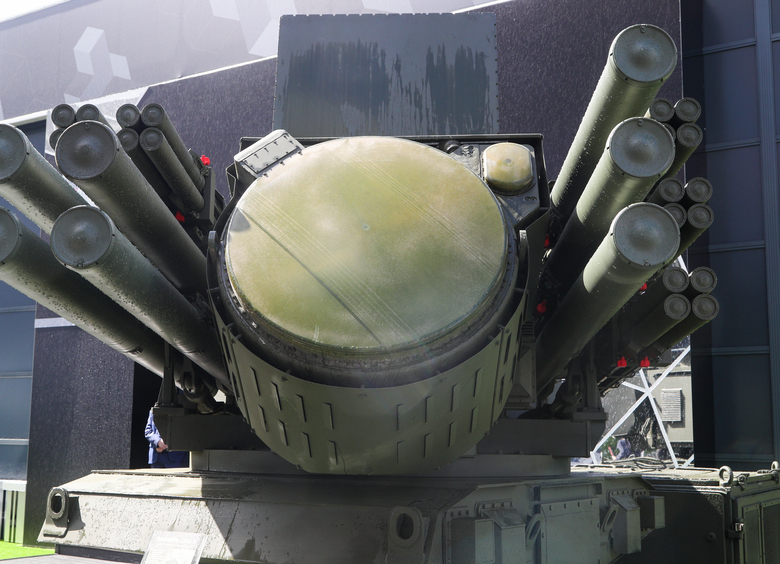 Щит последнего рубежа: российские войска получили новую партию ЗРПК «Панцирь-С»