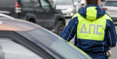 «Шумахер» на Datsun протащил на машине полицейского и попал под статью