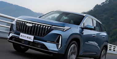 Кроссовер Geely Atlas научили ездить самостоятельно