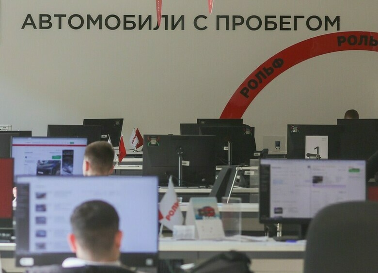 Изображение Россияне начали тратить меньше денег на подержанные машины