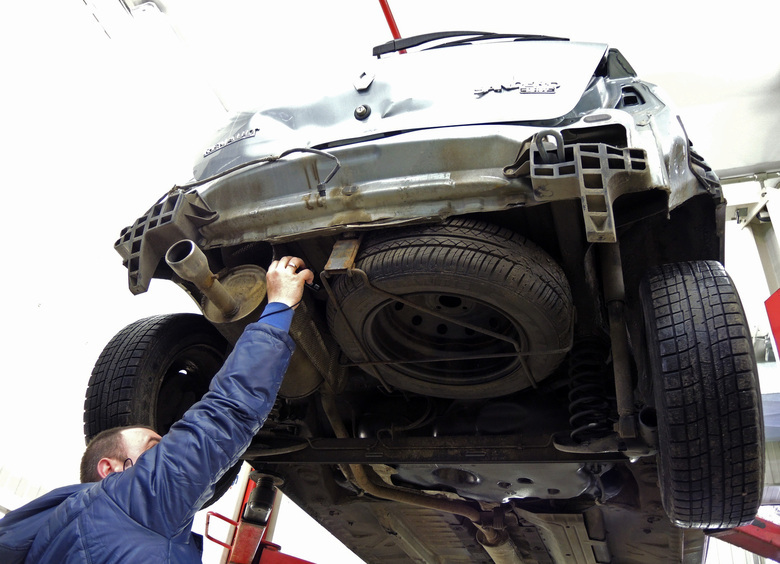 Изображение Содержать популярные иномарки в России стало дороже на 40% за год