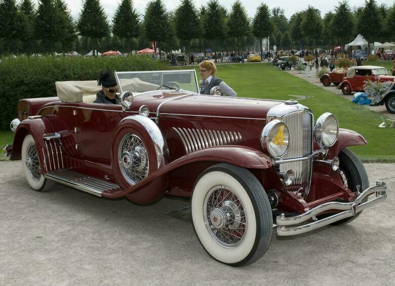 Duesenberg SJ и Ford V8: машины — разные, мафия — одна