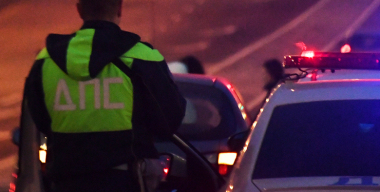 Водитель Toyota собрал «паровозик» из семи авто в ДТП в Новосибирске