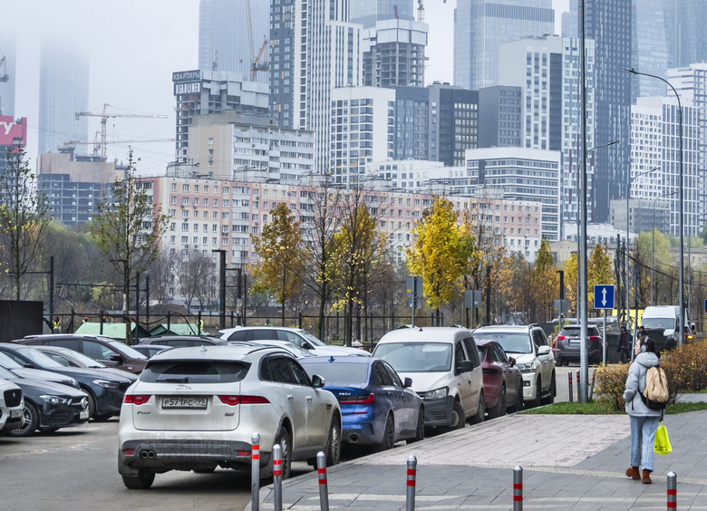 Изображение Треть автомобилей во дворах Москвы признали брошенными