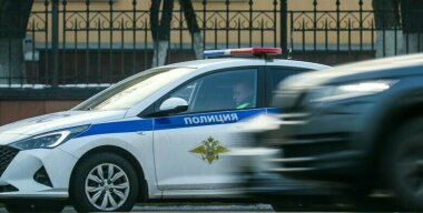 Пьяная мать посадила пятерых детей в автомобиль и едва их не угробила