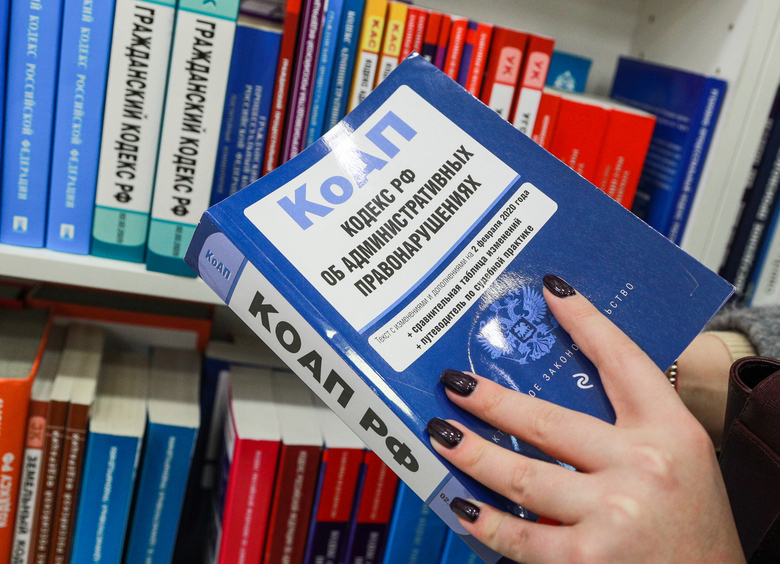 Изображение 14-летняя школьница купила ВАЗ-2107 и спровоцировала погоню ДПС