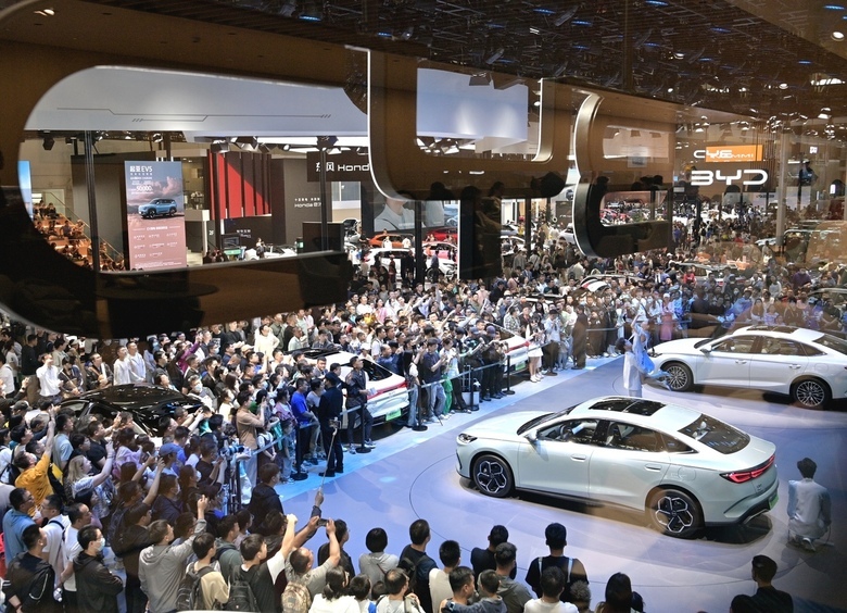 От позора до статуса крупнейшего в мире: история Пекинского международного автосалона