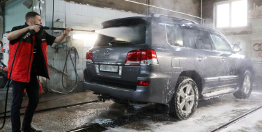 Цены на автомойку в Москве взлетели в 2,5 раза