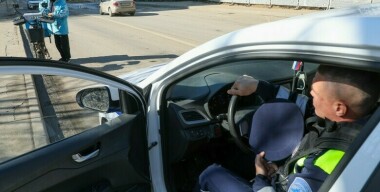 В Ставропольском крае мужчина погиб под колёсами грузовика